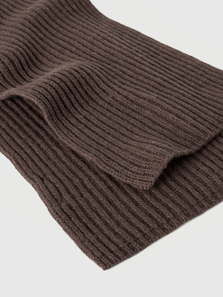 SCARF Men image number 2